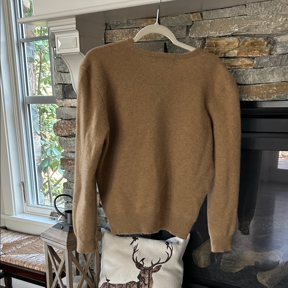 Polo by Ralph Lauren Women's Camel V-Neck Sweater - Picture 3 of 5